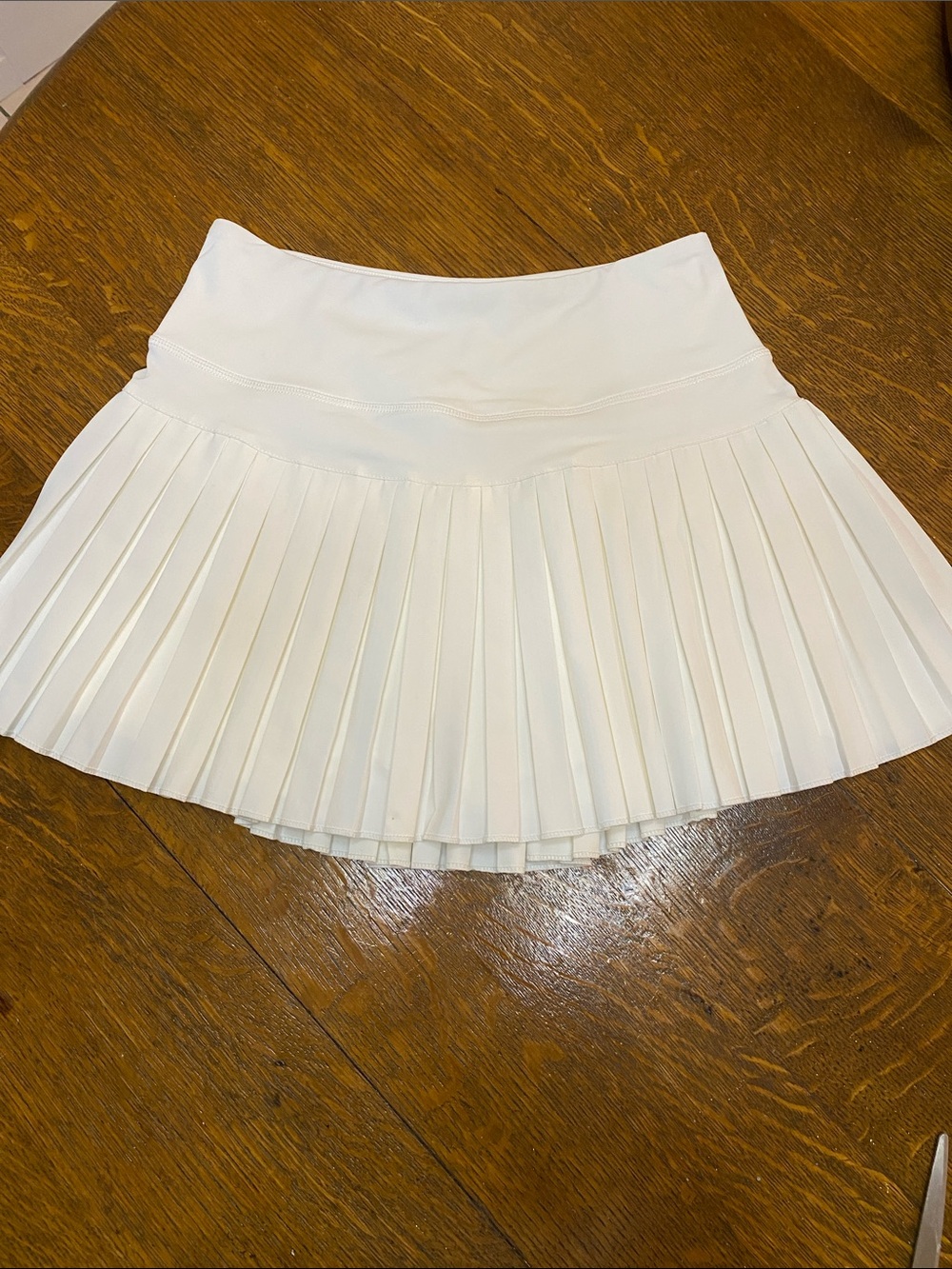 Simply Southern White Pleated Skirt Size women’s small like new